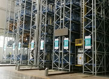 20米高的南寧市倉(cāng)庫(kù)貨架多少錢一噸？【易達(dá)貨架】