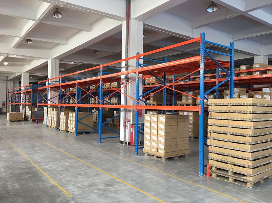 內(nèi)山工業(yè)廣州托盤貨架【易達貨架】 內(nèi)山工業(yè)廣州托盤貨架【易達貨架】