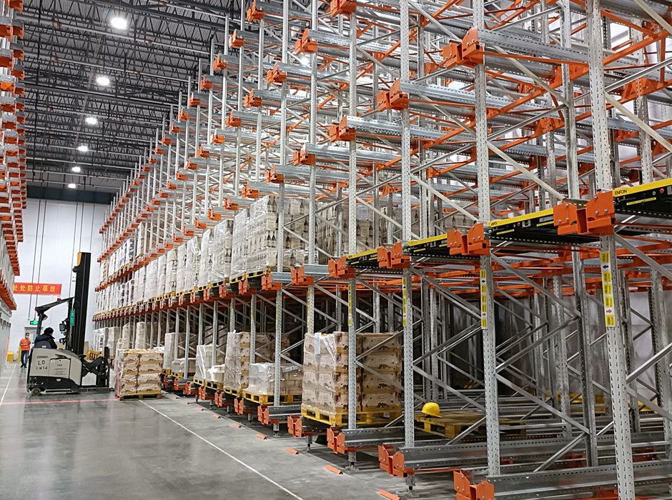 沃爾瑪穿梭車高密度存儲貨架【易達貨架】 沃爾瑪穿梭車高密度存儲貨架【易達貨架】