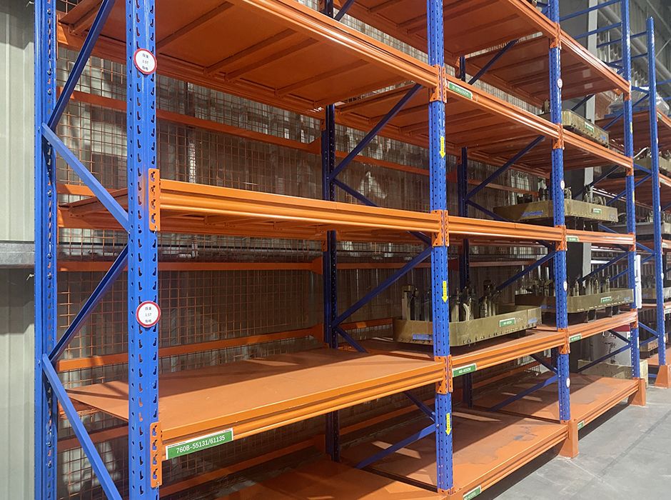 卡斯馬汽車系統(tǒng)廣州重型擱板式貨架【易達(dá)貨架】 卡斯馬汽車系統(tǒng)廣州重型擱板式貨架【易達(dá)貨架】