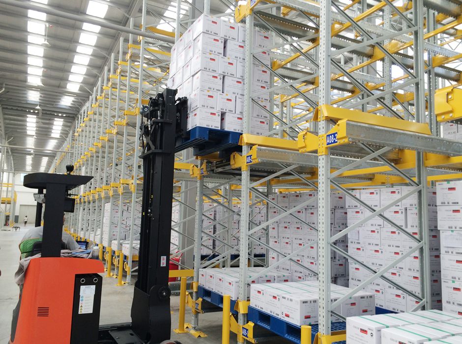 金龍魚集團(tuán)自動(dòng)穿梭車貨架【易達(dá)貨架】