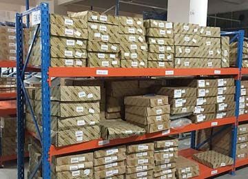 汽車零部件倉庫貨架，主打一個(gè)高效能裝【易達(dá)貨架】