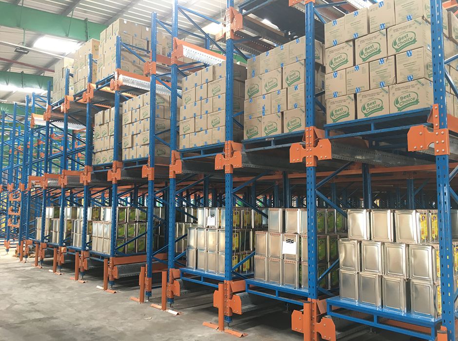 印度食品公司用半自動(dòng)穿梭車(chē)貨架【易達(dá)貨架】