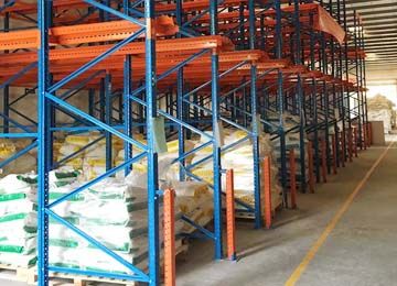 含“貨”量很卷的深圳工廠重型貨架【易達(dá)貨架】