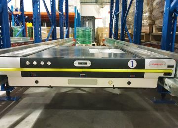 穿梭式軌道倉儲貨架每個巷道可以設(shè)計多少貨位？【易達(dá)貨架】