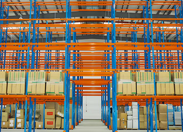 間隔層倉儲(chǔ)貨架出口是如何包裝的？【易達(dá)貨架】