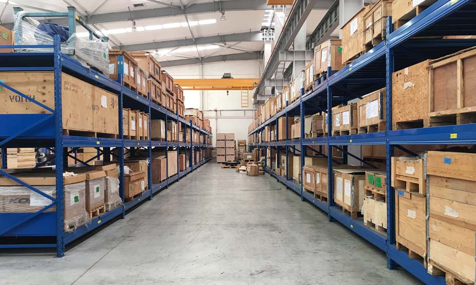 高密度存儲，實現(xiàn)“貨找人”式揀貨