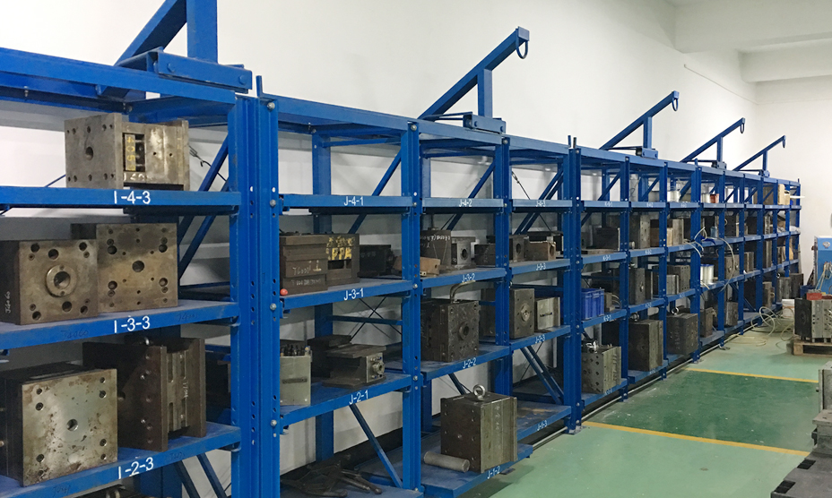 高密度存儲，實現(xiàn)“貨找人”式揀貨