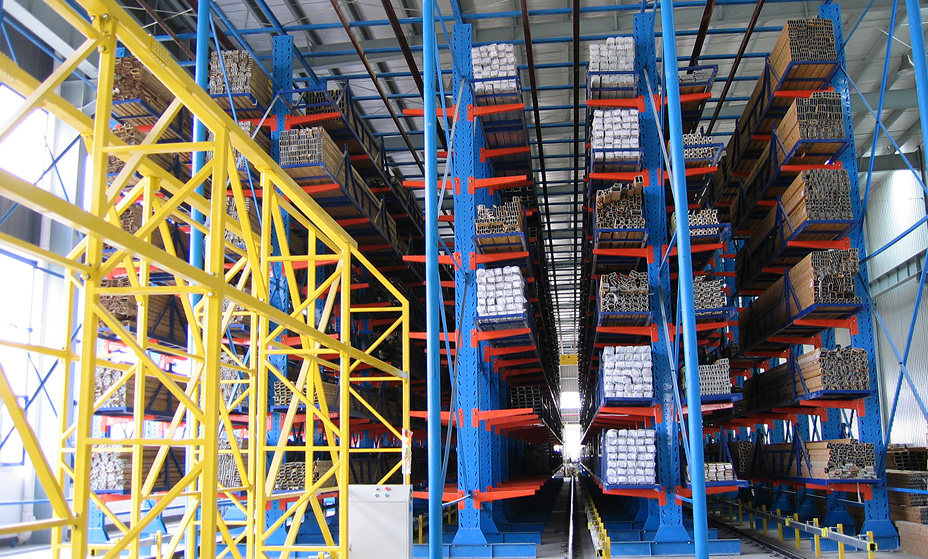 高密度存儲(chǔ)，實(shí)現(xiàn)“貨找人”式揀貨