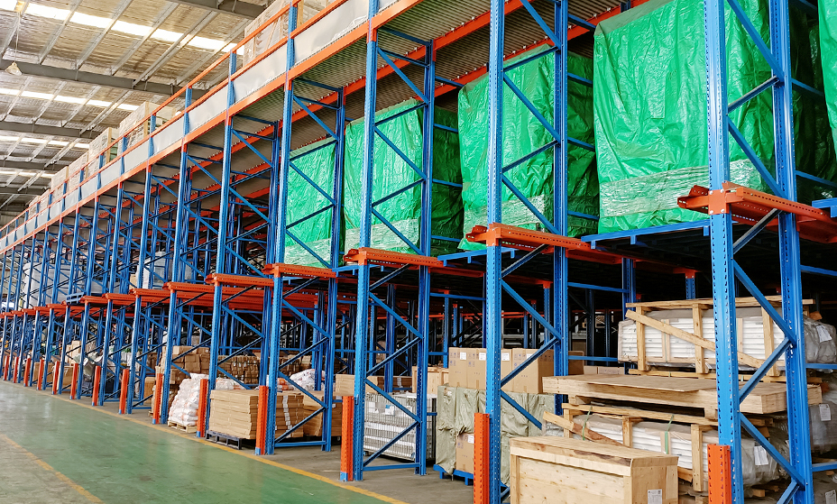 高密度存儲(chǔ)，實(shí)現(xiàn)“貨找人”式揀貨