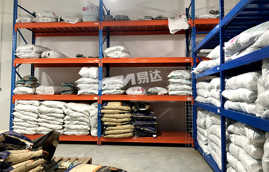 廣東中量型擱板式貨架