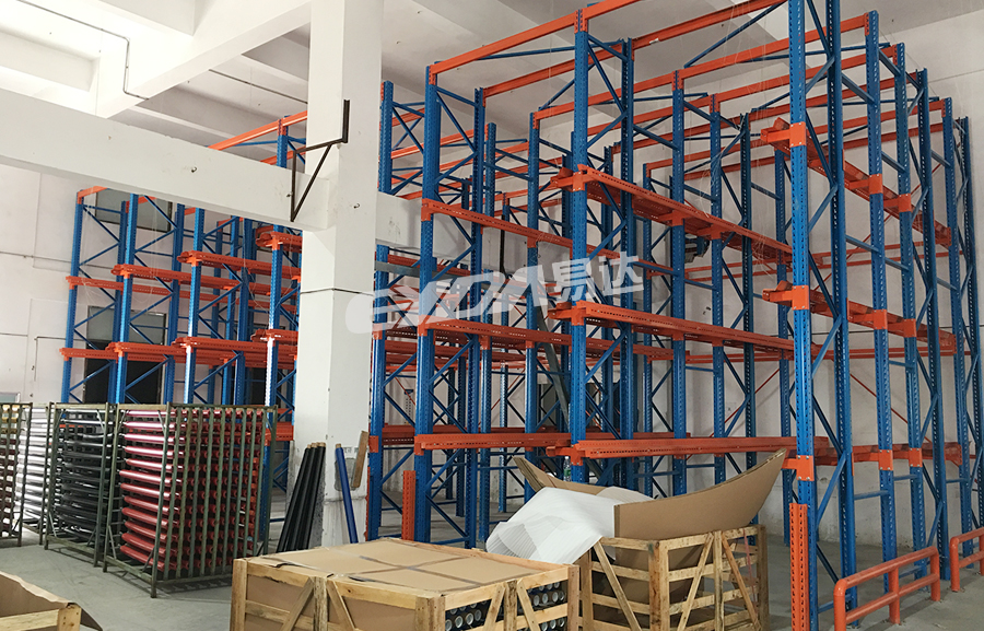 重型駛?cè)胧絺}(cāng)儲(chǔ)貨架