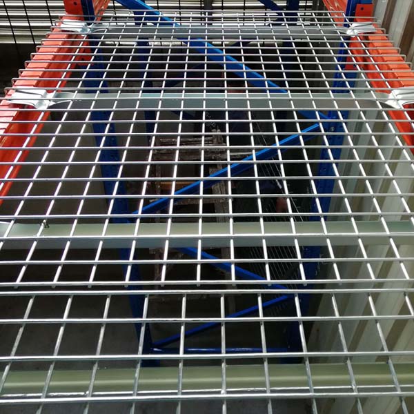 網(wǎng)層板重型貨架